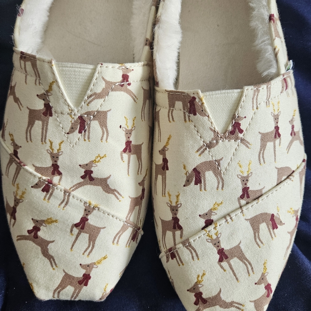 Toms Slippers - Picture 3 of 4